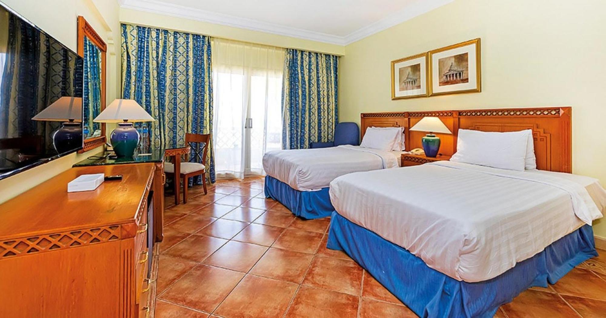 Old Palace Resort Sahl Hasheesh Hurghada Esterno foto A room at the hotel