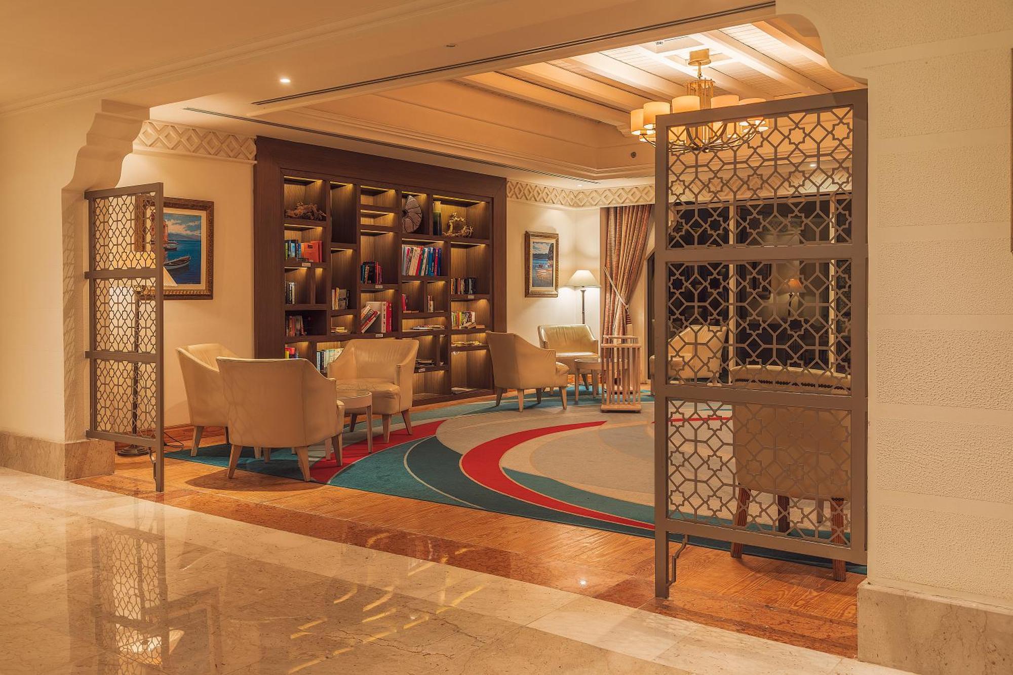 Old Palace Resort Sahl Hasheesh Hurghada Esterno foto Library