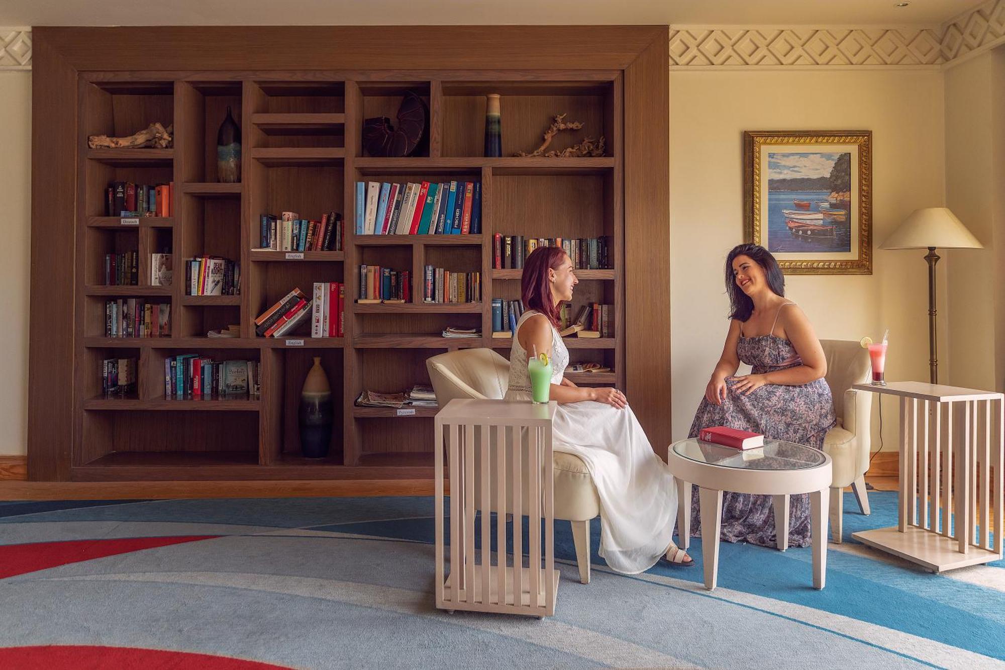 Old Palace Resort Sahl Hasheesh Hurghada Esterno foto Library